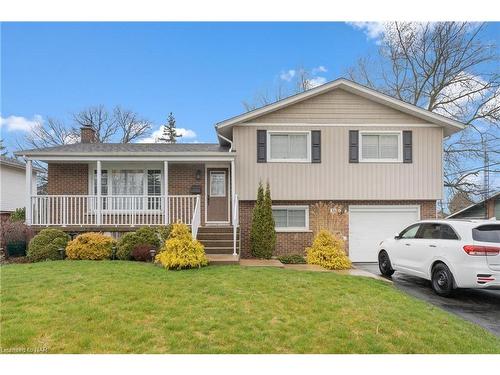 38 Caithness Drive, Welland, ON - Outdoor With Deck Patio Veranda With Facade