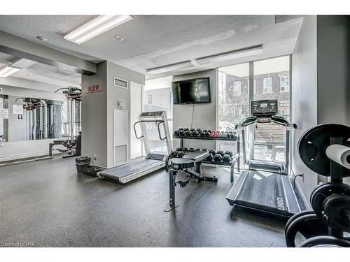 506-77 Lombard Street, Toronto, ON - Indoor Photo Showing Gym Room