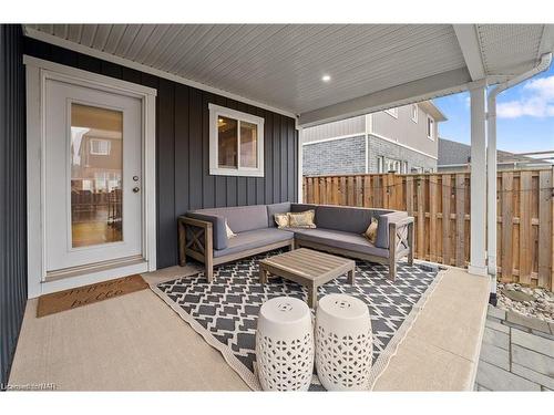 134 Lametti Drive, Fonthill, ON - Outdoor With Deck Patio Veranda With Exterior