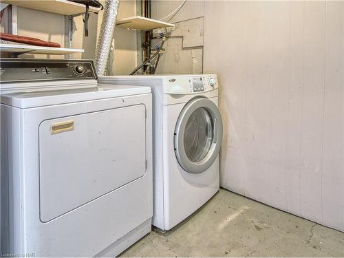 11 Hazel Street, St. Catharines, ON - Indoor Photo Showing Laundry Room