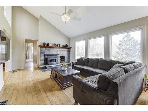 50672 Green Road S, Wainfleet, ON - Indoor Photo Showing Living Room With Fireplace