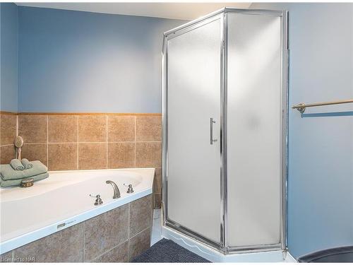 32436 Bell Road, Wainfleet, ON - Indoor Photo Showing Bathroom