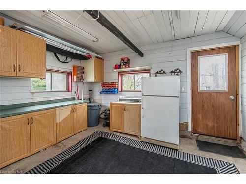 32436 Bell Road, Wainfleet, ON - Indoor Photo Showing Kitchen