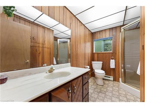 354 Forestview Road, Hastings Highlands, ON - Indoor Photo Showing Bathroom