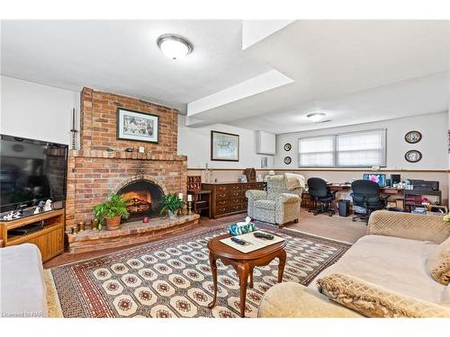 225 Anne Street, Niagara-On-The-Lake, ON - Indoor Photo Showing Living Room With Fireplace