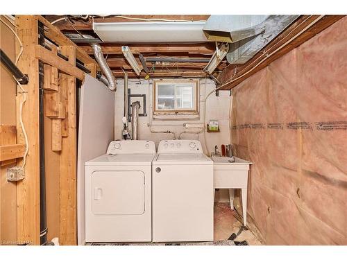 5931 Coholan Street, Niagara Falls, ON - Indoor Photo Showing Laundry Room