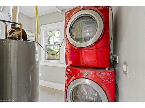 458 Lakeside Road, Fort Erie, ON - Indoor Photo Showing Laundry Room