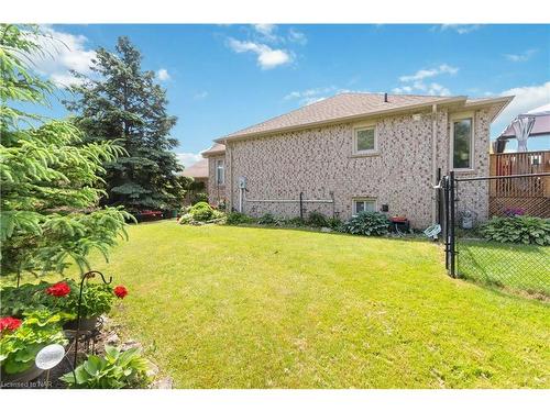 122 Madison Court W, Welland, ON - Outdoor