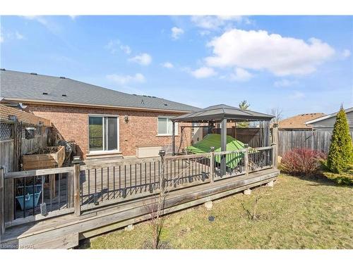 16 Bluegrass Crescent, St. Catharines, ON - Outdoor With Deck Patio Veranda With Exterior