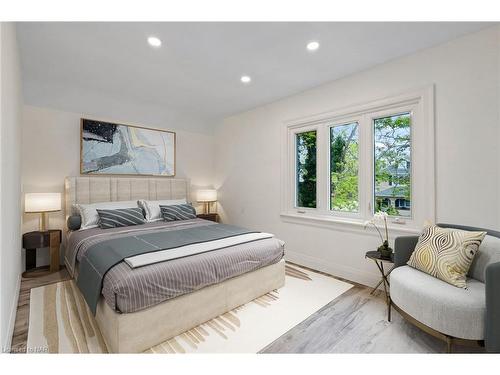 123 Wilton Avenue, Welland, ON - Indoor Photo Showing Bedroom