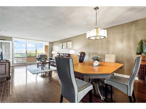 506-3 Towering Heights Boulevard, St. Catharines, ON - Indoor Photo Showing Dining Room