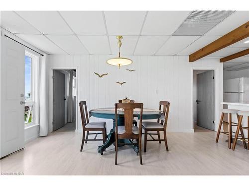 11143 Churchill Avenue, Wainfleet, ON - Indoor Photo Showing Dining Room