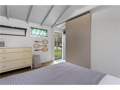 11143 Churchill Avenue, Wainfleet, ON - Indoor Photo Showing Bedroom