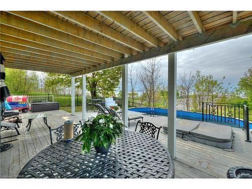 532 Ridgeway Road, Fort Erie, ON - Outdoor With Deck Patio Veranda With Exterior