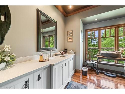 3111 Faywell Road, Thorold, ON - Indoor Photo Showing Bathroom