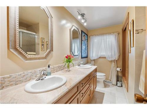 41 Neptune Drive, St. Catharines, ON - Indoor Photo Showing Bathroom