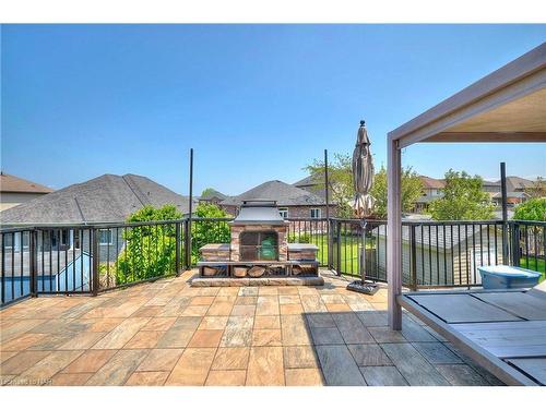 4085 Highland Park Drive, Lincoln, ON - Outdoor With Deck Patio Veranda With Exterior