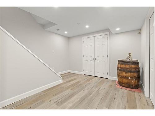 31 Bloomfield Trail, Richmond, ON - Indoor Photo Showing Other Room