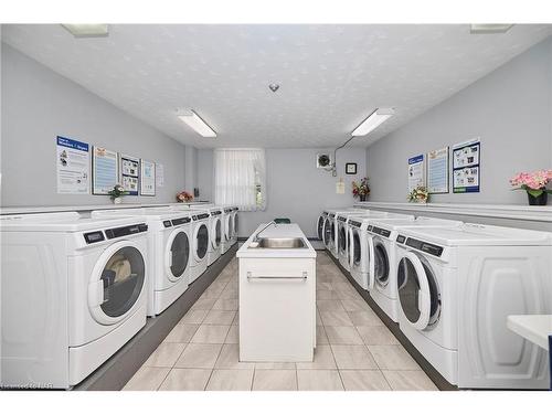 511-365 Geneva Street, St. Catharines, ON - Indoor Photo Showing Laundry Room