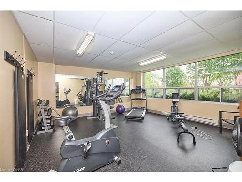 511-365 Geneva Street, St. Catharines, ON - Indoor Photo Showing Gym Room