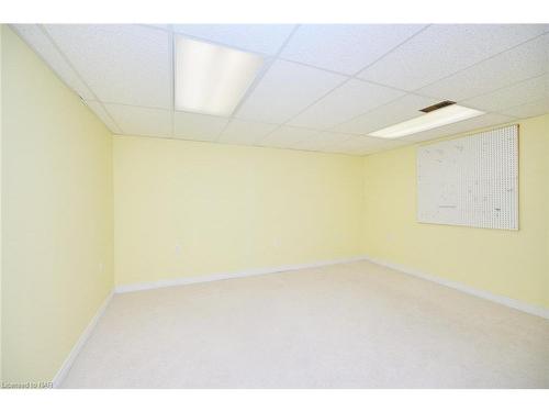 16-630 Albert Street, Fort Erie, ON - Indoor Photo Showing Other Room