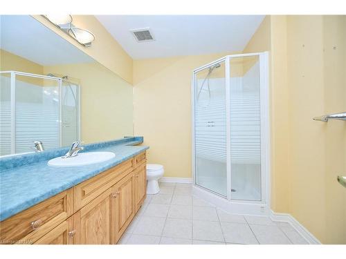 16-630 Albert Street, Fort Erie, ON - Indoor Photo Showing Bathroom