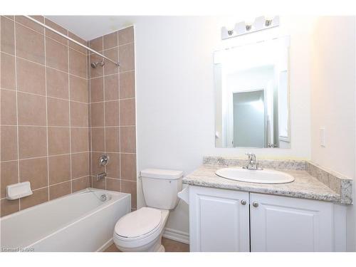 29 Huntsworth Avenue, Thorold, ON - Indoor Photo Showing Bathroom