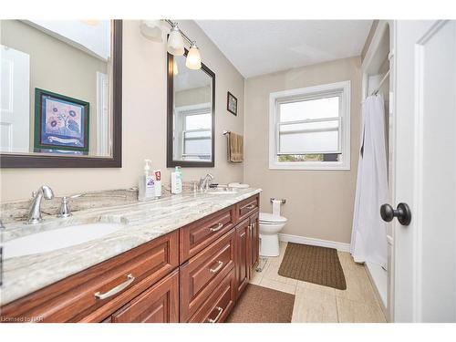 3660 Brunswick Avenue, Ridgeway, ON - Indoor Photo Showing Bathroom