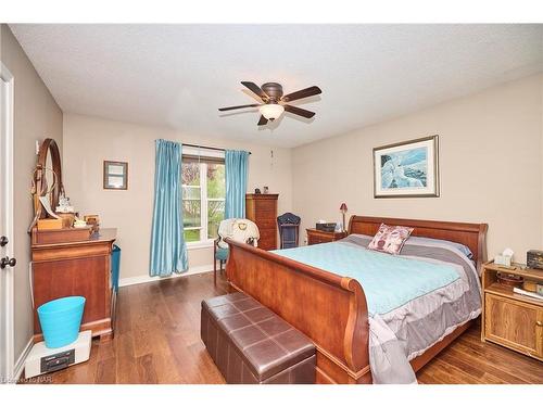 3660 Brunswick Avenue, Ridgeway, ON - Indoor Photo Showing Bedroom