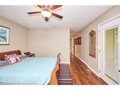 3660 Brunswick Avenue, Ridgeway, ON - Indoor Photo Showing Bedroom