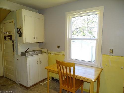 217 York Street, St. Catharines, ON - Indoor Photo Showing Laundry Room