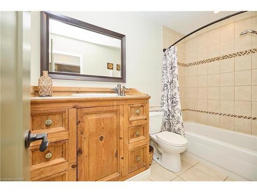 489 Linwell Road, St. Catharines, ON - Indoor Photo Showing Bathroom