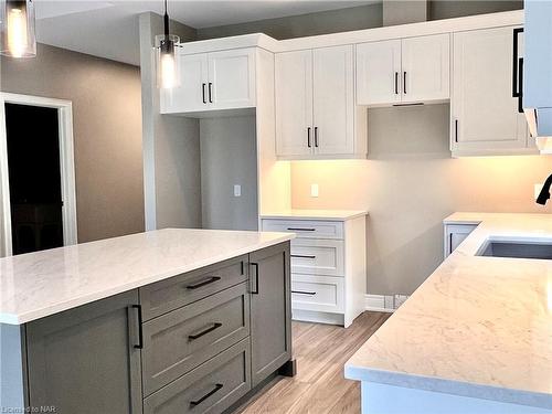 80 Homestead Drive, Niagara-On-The-Lake, ON - Indoor Photo Showing Kitchen