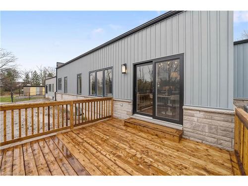3844 Nigh Road, Fort Erie, ON - Outdoor With Deck Patio Veranda With Exterior