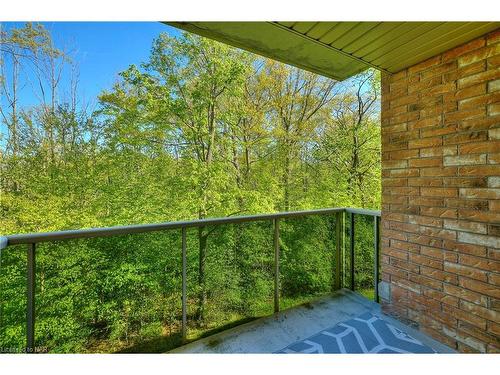330-8111 Forest Glen Drive, Niagara Falls, ON - Outdoor With Balcony
