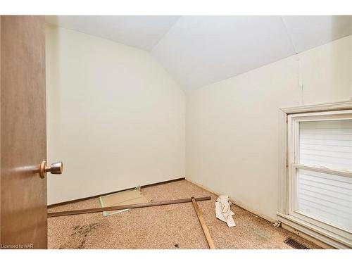 80 Courtwright Street, Fort Erie, ON - Indoor Photo Showing Other Room