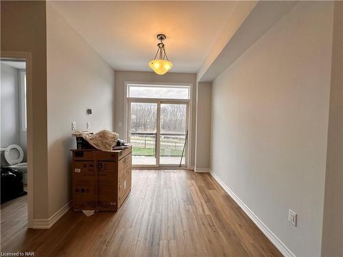 10-290 Equestrian Way, Cambridge, ON - Indoor Photo Showing Other Room