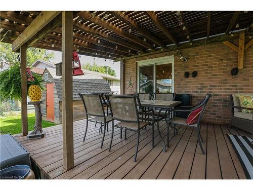 8 Lampman Crescent, Thorold, ON - Outdoor With Deck Patio Veranda With Exterior