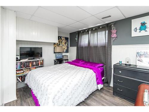 3003 Bethune Avenue, Ridgeway, ON - Indoor Photo Showing Bedroom