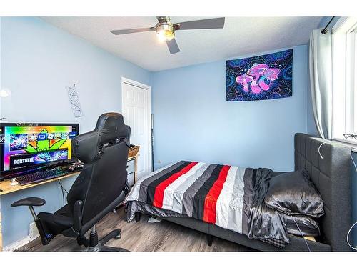 3003 Bethune Avenue, Ridgeway, ON - Indoor Photo Showing Bedroom