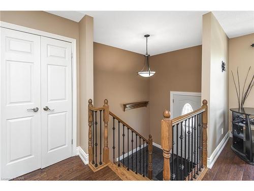 27 Mayfair Drive, Welland, ON - Indoor Photo Showing Other Room
