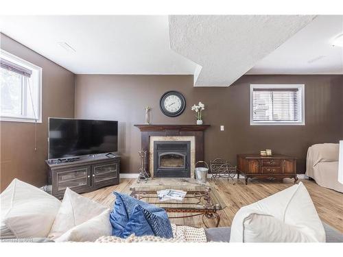92 Thorold Avenue, Thorold, ON - Indoor Photo Showing Living Room With Fireplace