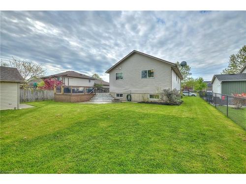 3584 Hill Street, Stevensville, ON - Outdoor With Backyard With Exterior