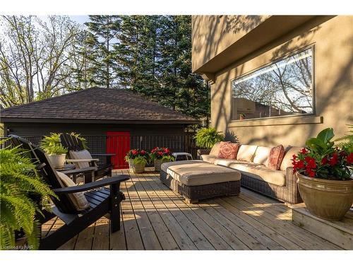 38 Hillcrest Avenue, St. Catharines, ON - Outdoor With Deck Patio Veranda