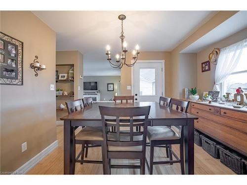 139 Lakewood Avenue, Crystal Beach, ON - Indoor Photo Showing Dining Room