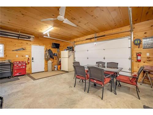 139 Lakewood Avenue, Crystal Beach, ON - Indoor Photo Showing Garage