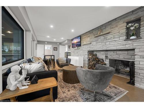 53 Tennessee Avenue, Port Colborne, ON - Indoor Photo Showing Living Room With Fireplace