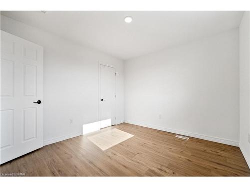 17 Barbican Trail, St. Catharines, ON - Indoor Photo Showing Other Room