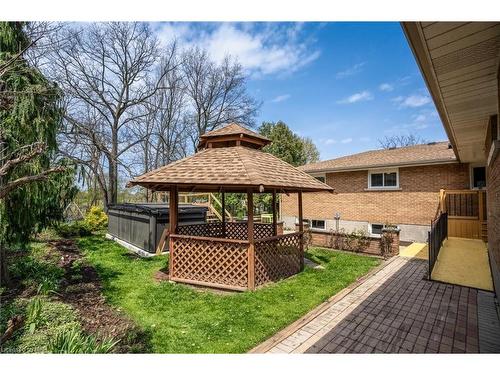 1740 Four Mile Creek Road, Niagara-On-The-Lake, ON - Outdoor With Deck Patio Veranda With Backyard