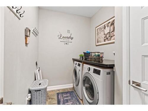 30 Campbell Street, Thorold, ON - Indoor Photo Showing Laundry Room